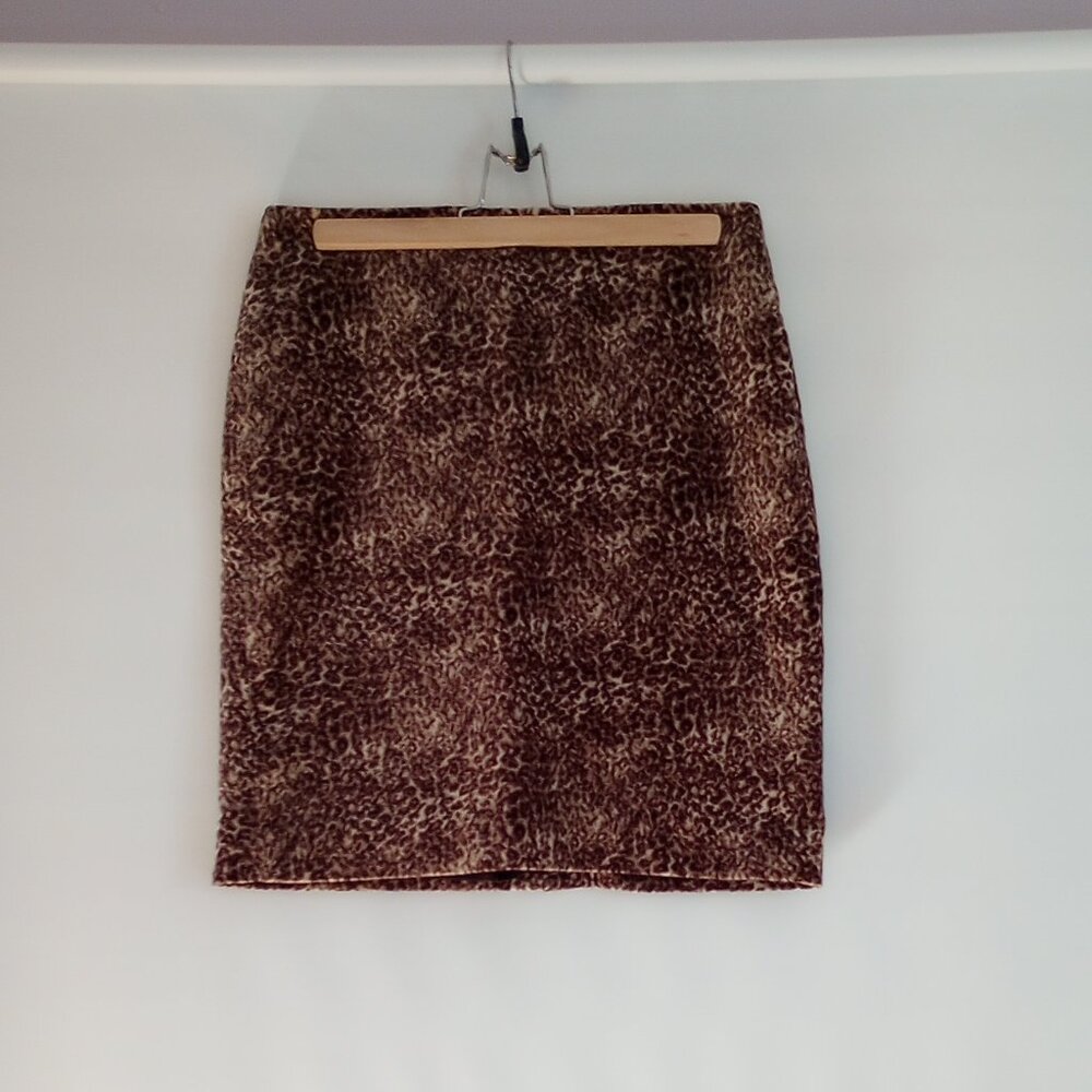 Talbots Leopard Print Mini Skirt Size 4 Petite - image 2